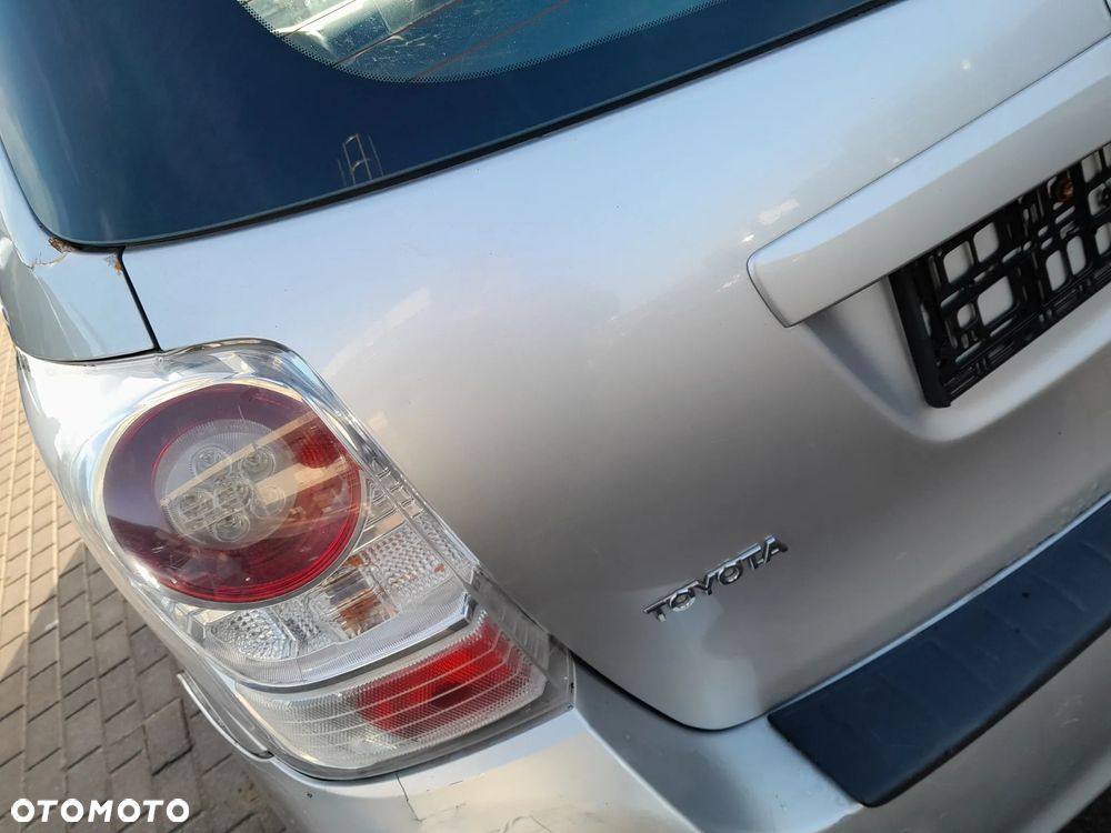 TOYOTA VERSO II 2009R KLAPA BAGAŻNIKA TYLNA TYŁ KOLOR: 1F7 - 3