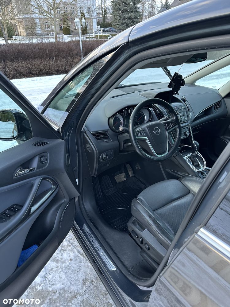 Opel Zafira - 9