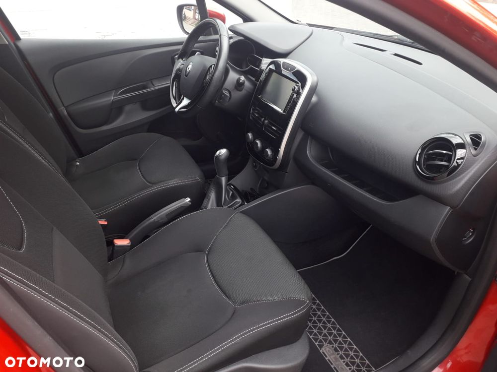Renault Clio 1.2 16V Life - 12