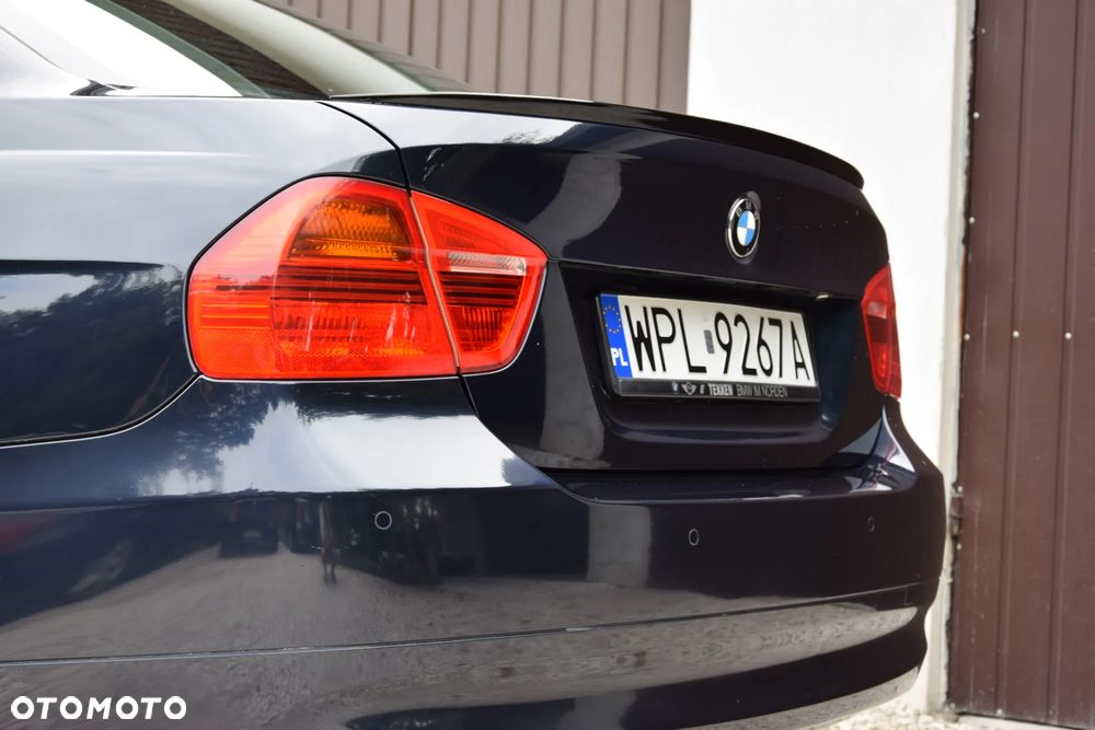 BMW Seria 3 318i - 15