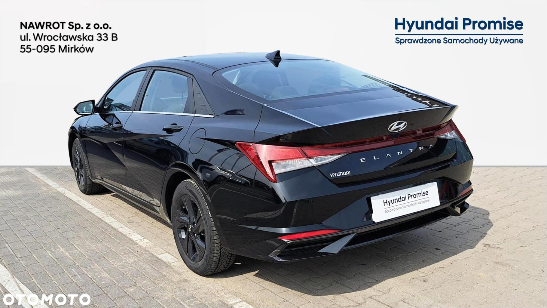 Hyundai Elantra - 2