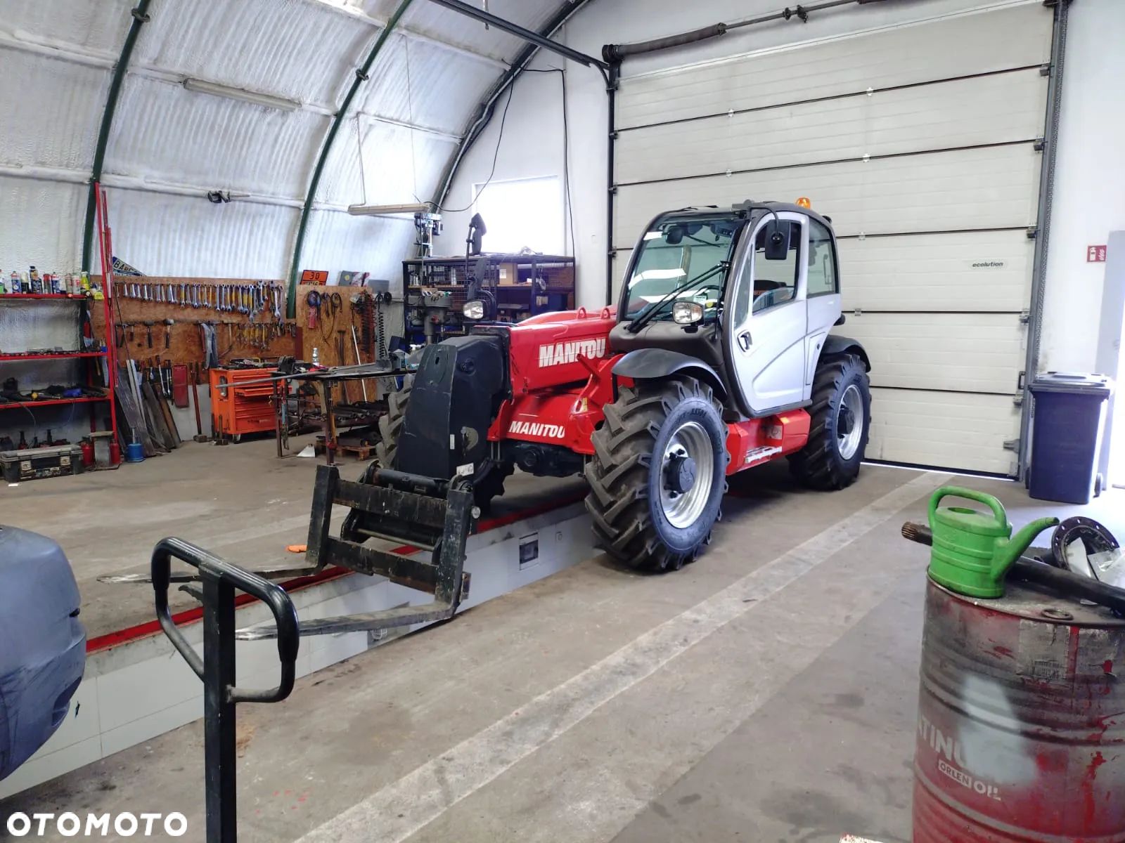 Manitou MT 835 - 1