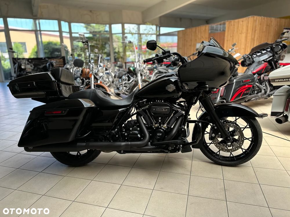 Harley-Davidson Touring Road Glide - 3