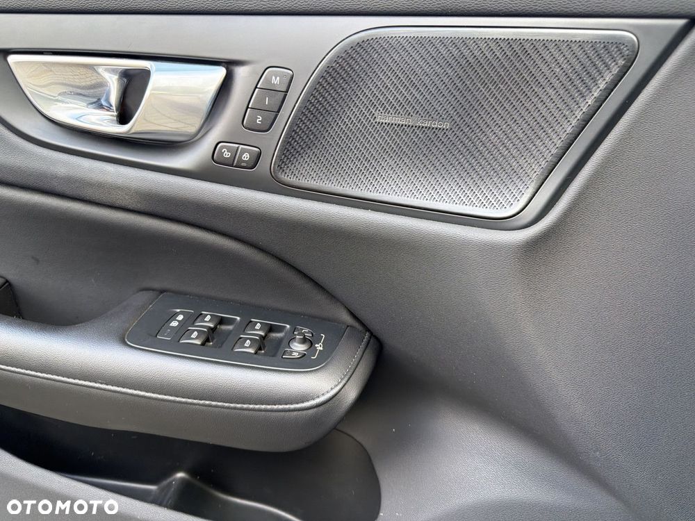 Volvo S60 - 25