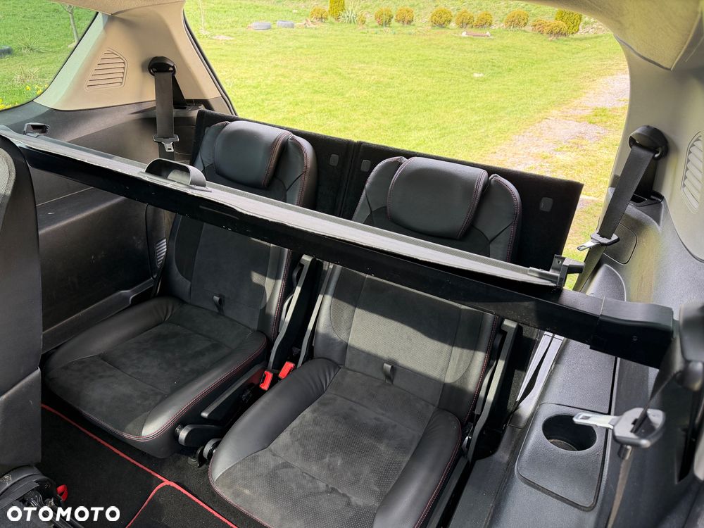 Ford S-Max 2.2 TDCi Titanium - 11