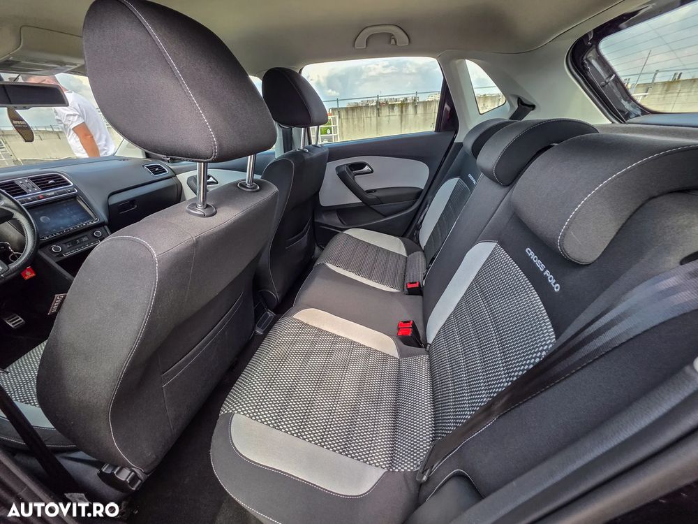 Volkswagen Polo 1.6 TDI Cross - 10