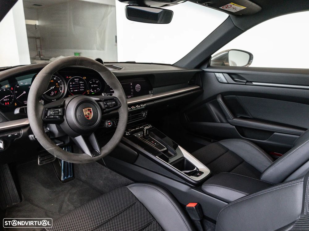 Porsche 911 (992) Carrera T PDK - 27