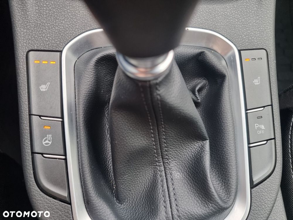 Hyundai i30 1.5 DPI Smart - 37