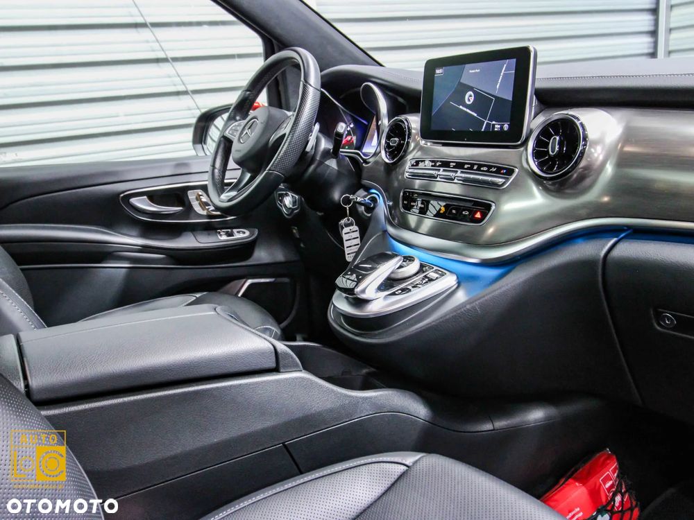 Mercedes-Benz Klasa V 300 d lang 4Matic 9G-TRONIC Exclusive Edition - 21