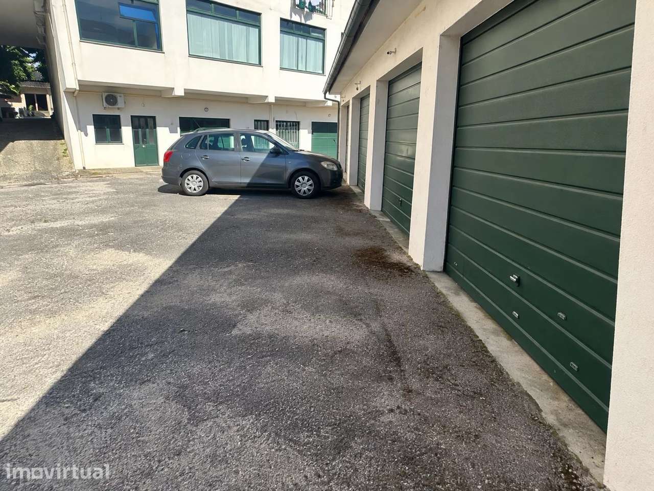 Garagem com 16,12 m² para arrendamento em Tondela - Grande imagem: 2/8