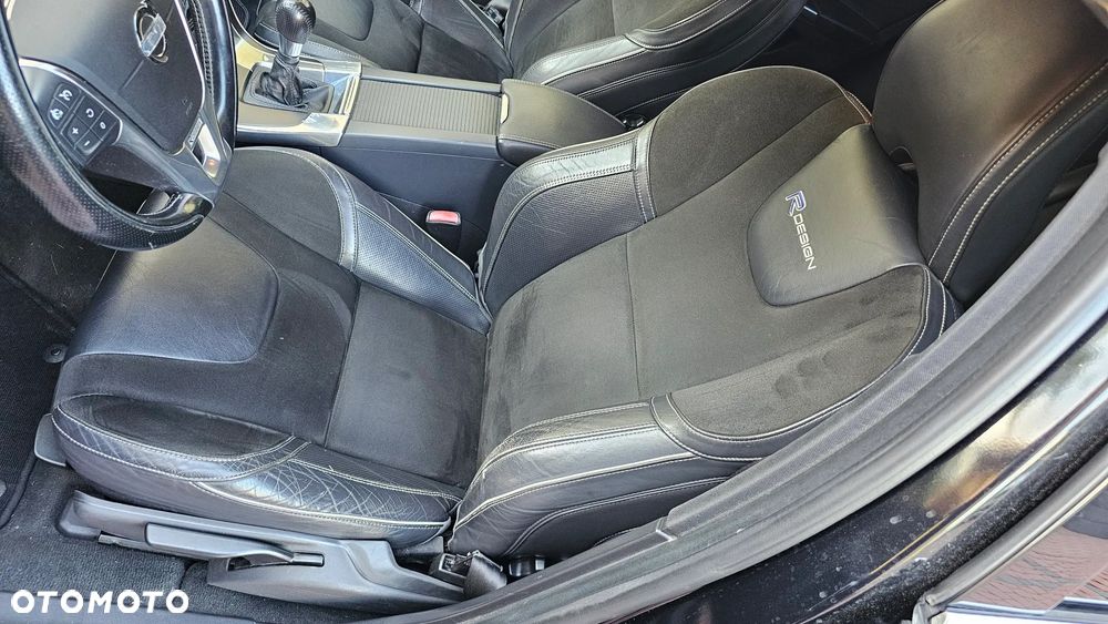 Volvo S60 T3 R-Design Summum - 33