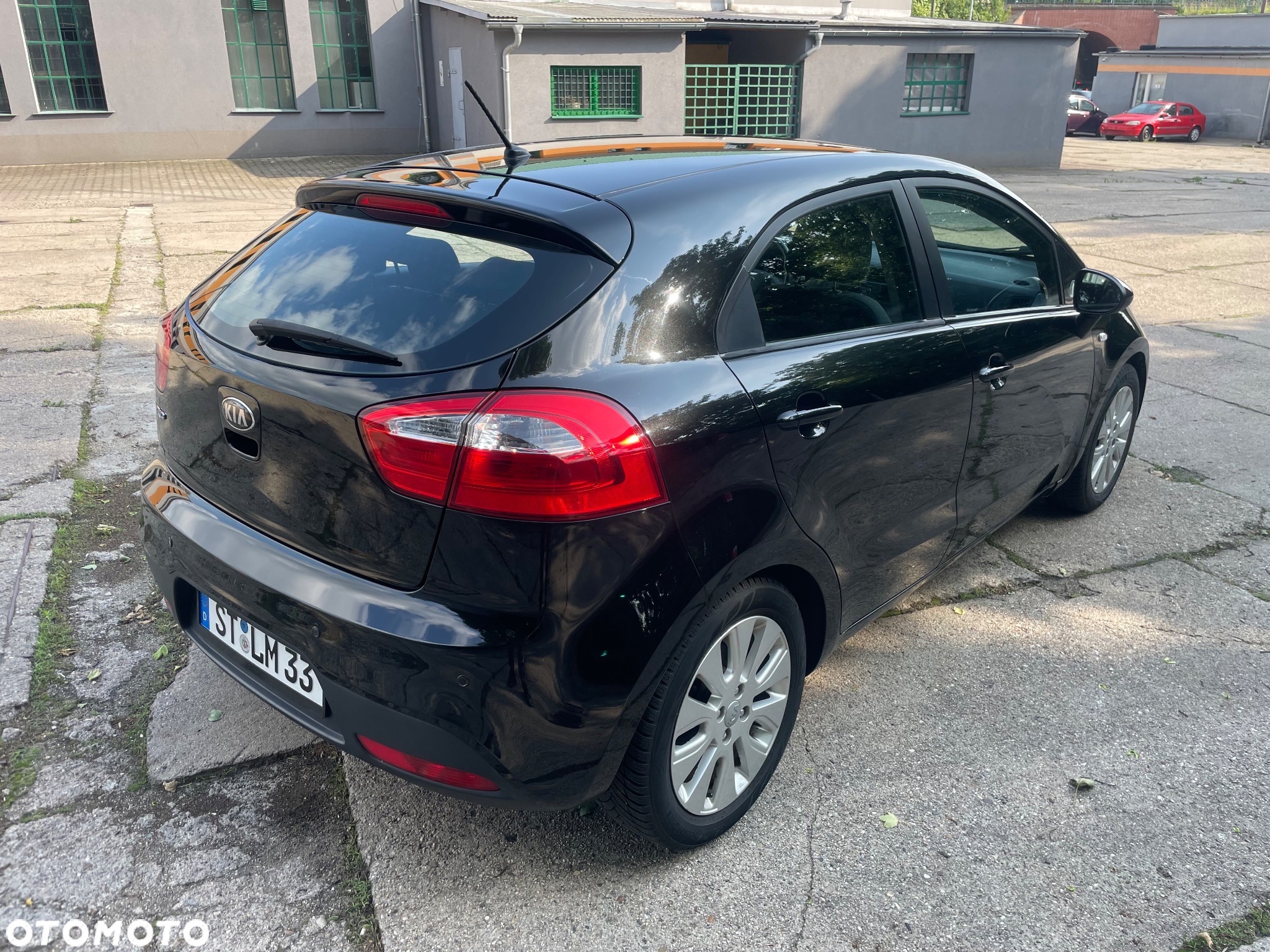 Kia Rio - 8