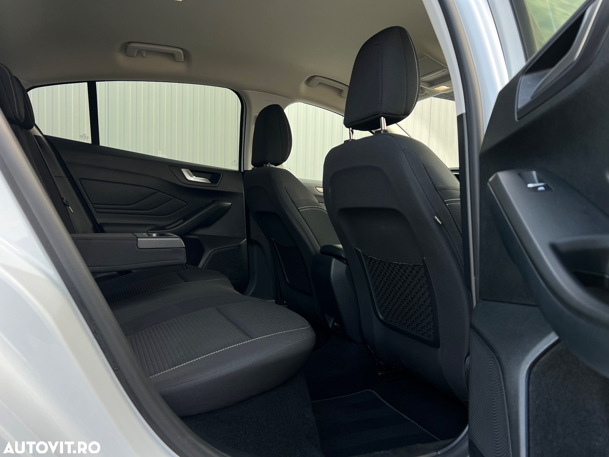 Ford Focus 1.5 EcoBlue Start-Stopp-System TITANIUM X - 17