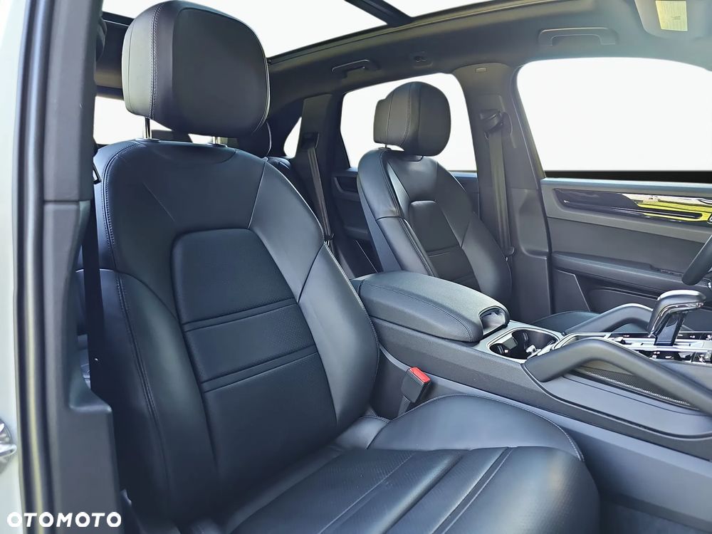 Porsche Cayenne Tiptronic S - 14
