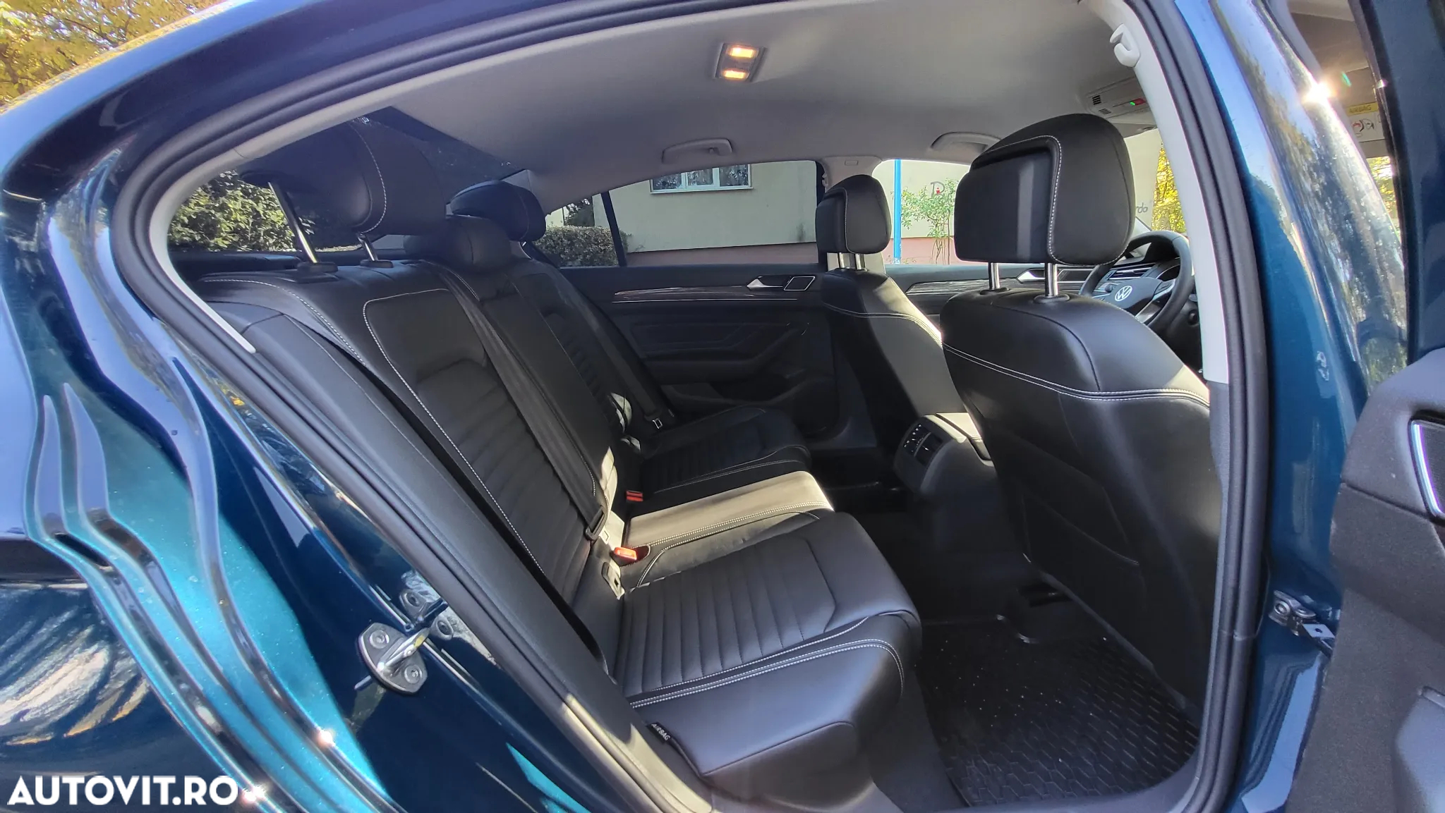 Volkswagen Passat - 21