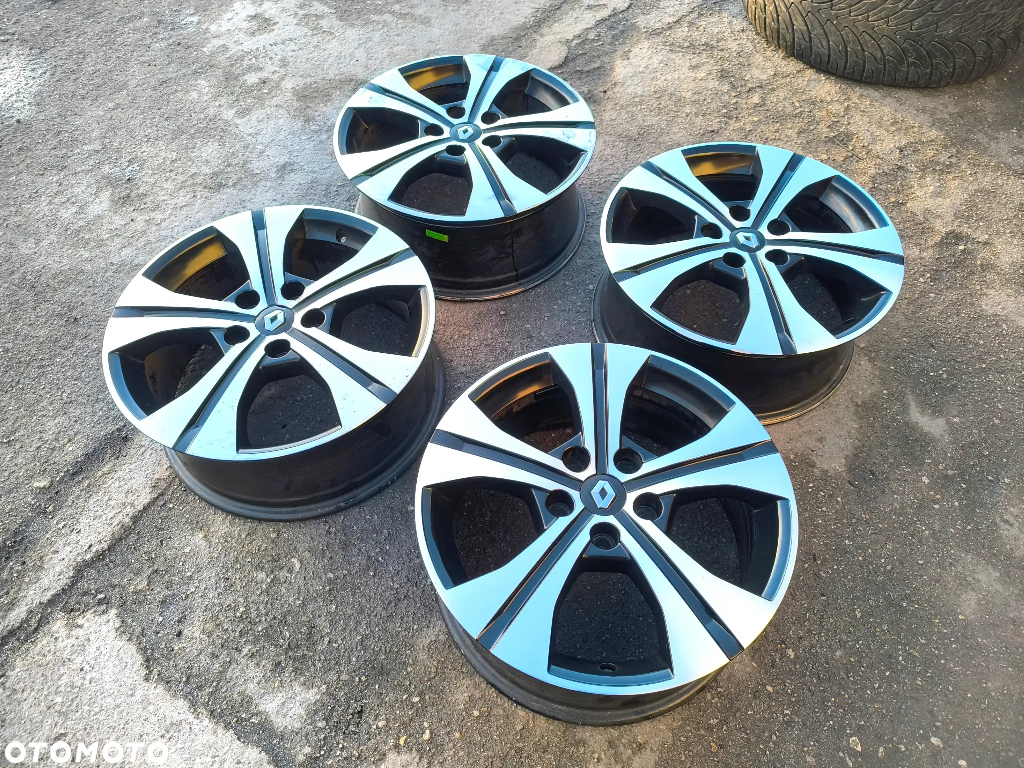 5x114,3 Felgi Aluminiowe Alufelgi 17 Koła RENAULT KAPTUR FLUENCE GRAND SCENIC MEGANE III 3 LATITUDE LAGUNA TRAFIC III 3 DACIA DUSTER NISSAN JUKE PRIMERA P12 NV300 Legnica ALU-RAD - 3
