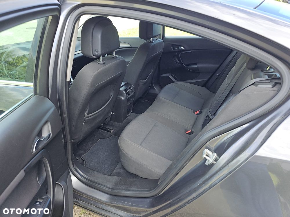 Opel Insignia 2.0 CDTI Design Edition - 11