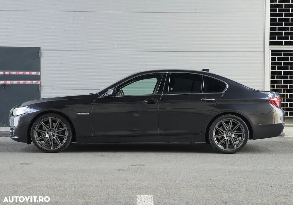 BMW Seria 5 535i xDrive Touring Aut. Luxury Line - 17