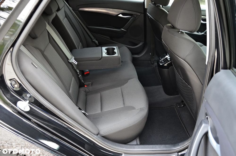 Hyundai i40 Kombi 1.7 CRDi Premium - 34
