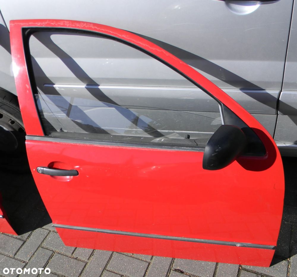 SKODA FABIA I LIFT 8151 LF3K drzwi prawy przód