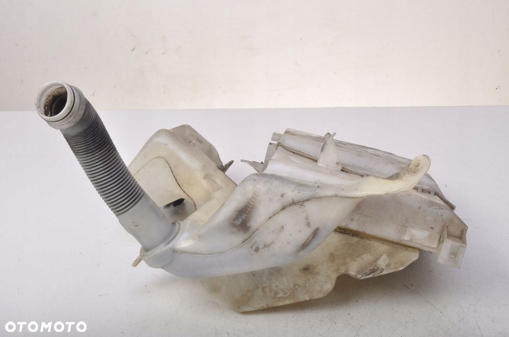 MONDEO MK4 ZBIORNICZEK SPRYSKIWACZY AG91-17B613-DB - 1