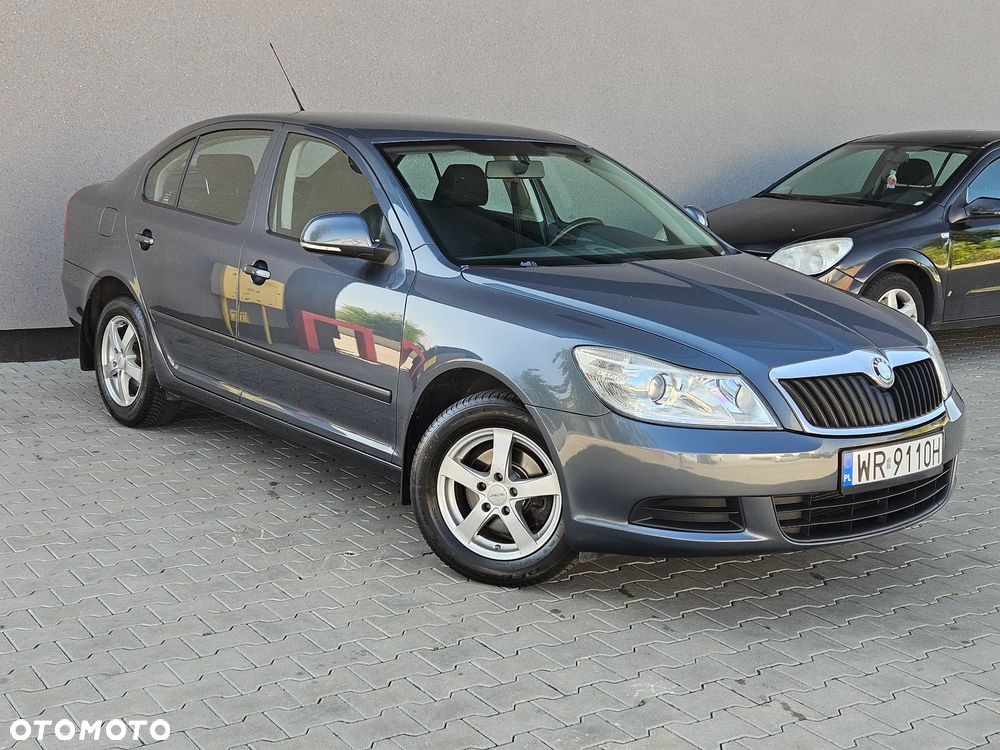 Skoda Octavia 1.6 Ambiente - 15