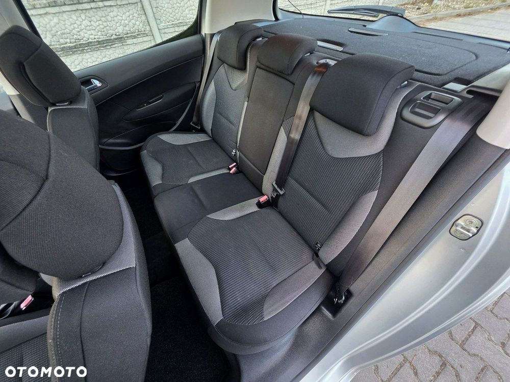 Peugeot 308 HDi FAP 110 Platinum - 27