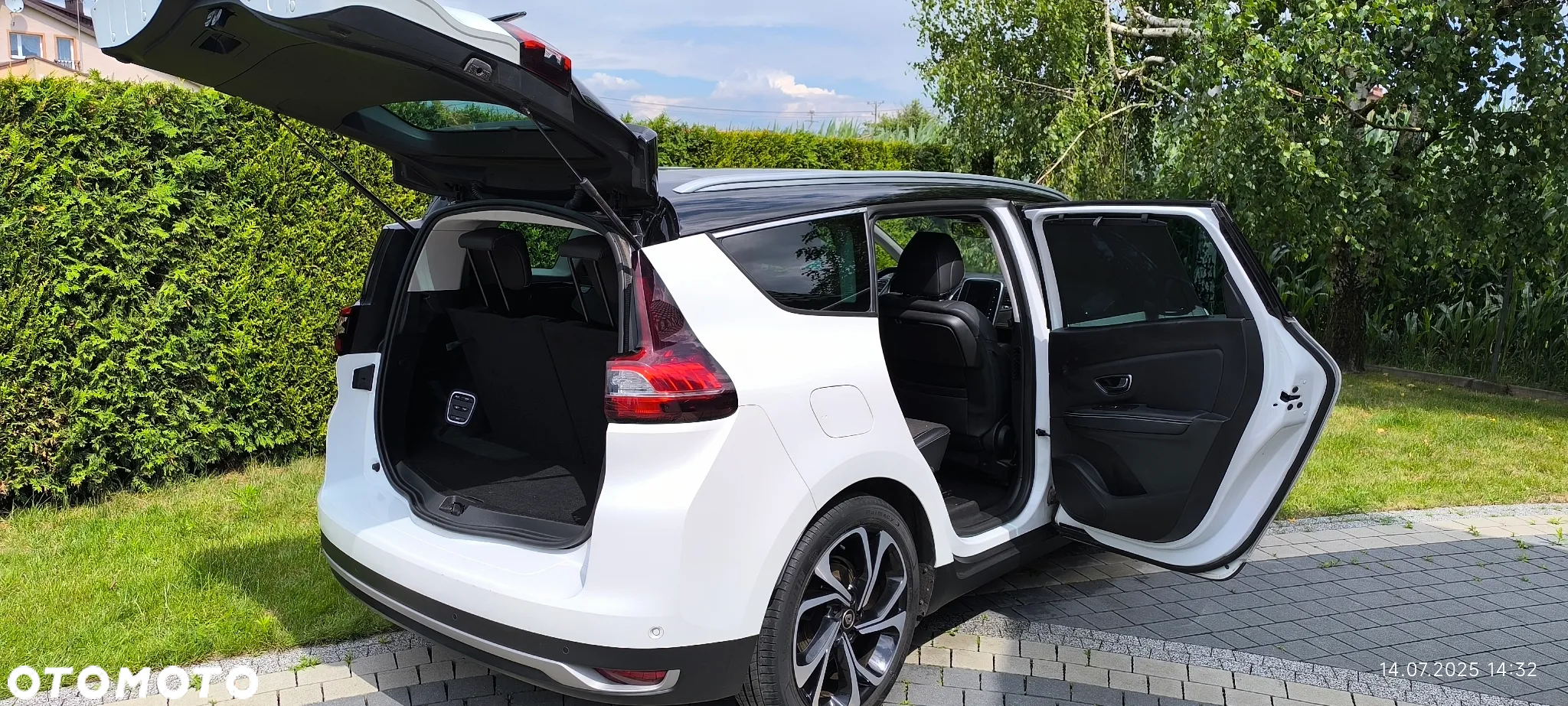 Renault Grand Scenic - 4