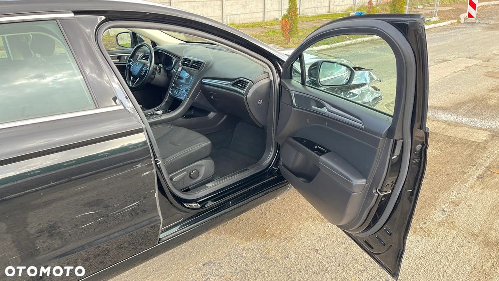 Ford Mondeo 2.0 EcoBlue Titanium - 21