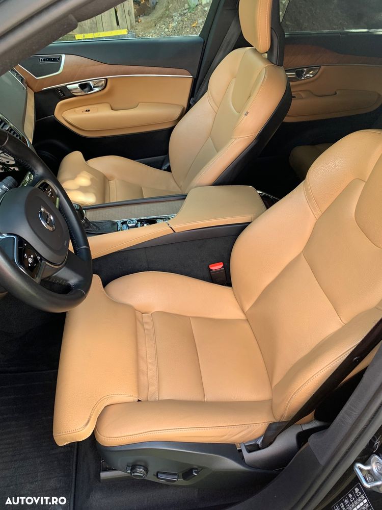 Volvo XC 90 D5 AWD Geartronic Momentum - 2
