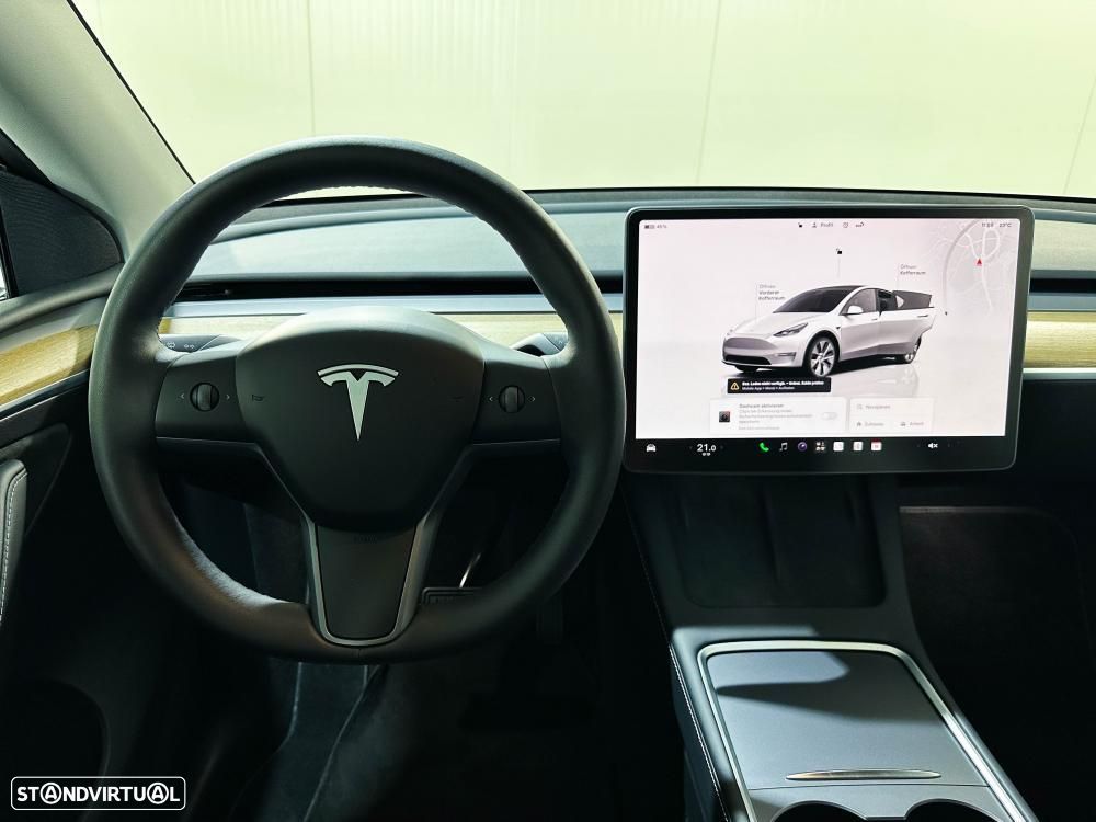 Tesla Model Y Long Range Dual Motor AWD - 21