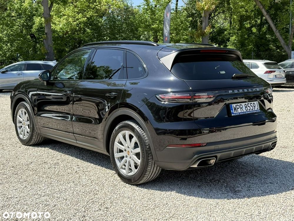 Porsche Cayenne - 5