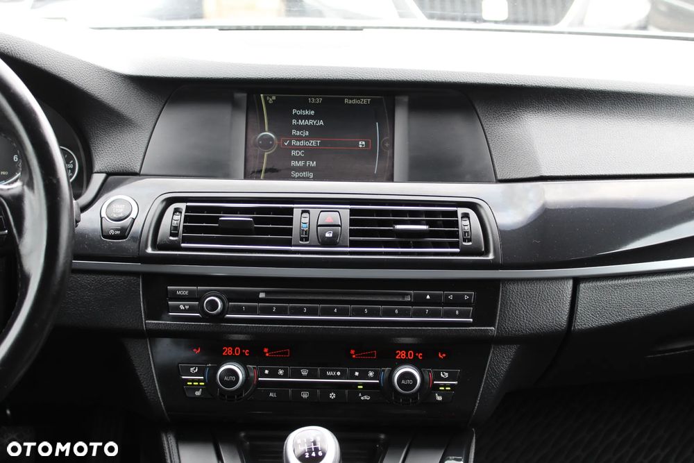 BMW Seria 5 520d - 8