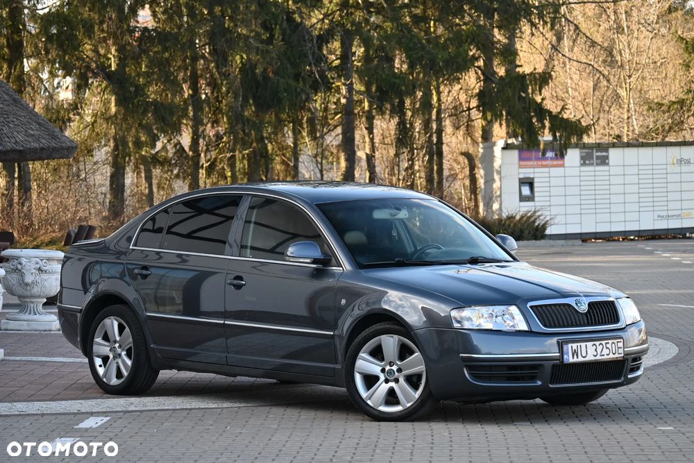 Skoda Superb 2.0 TDI DPF Prestige - 11