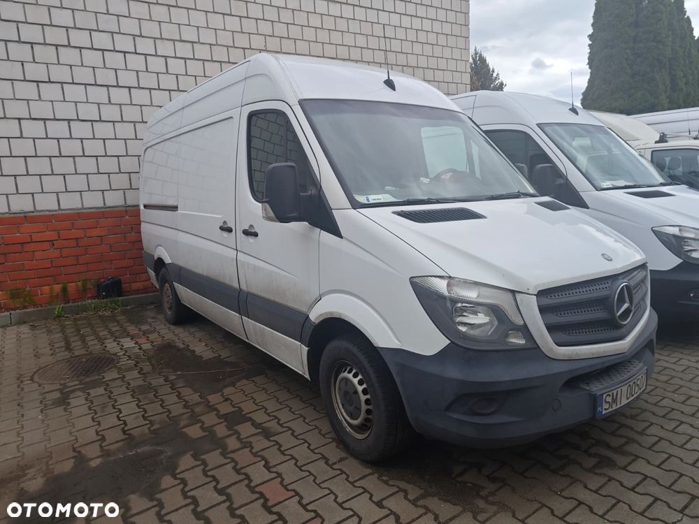 Mercedes-Benz Sprinter - 1