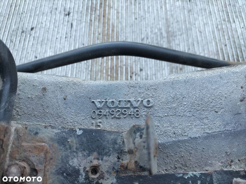 KOMPLETNE ZAWIESZENIE BELKA SANKI TYŁ VOLVO S60 I 09492948 - 6