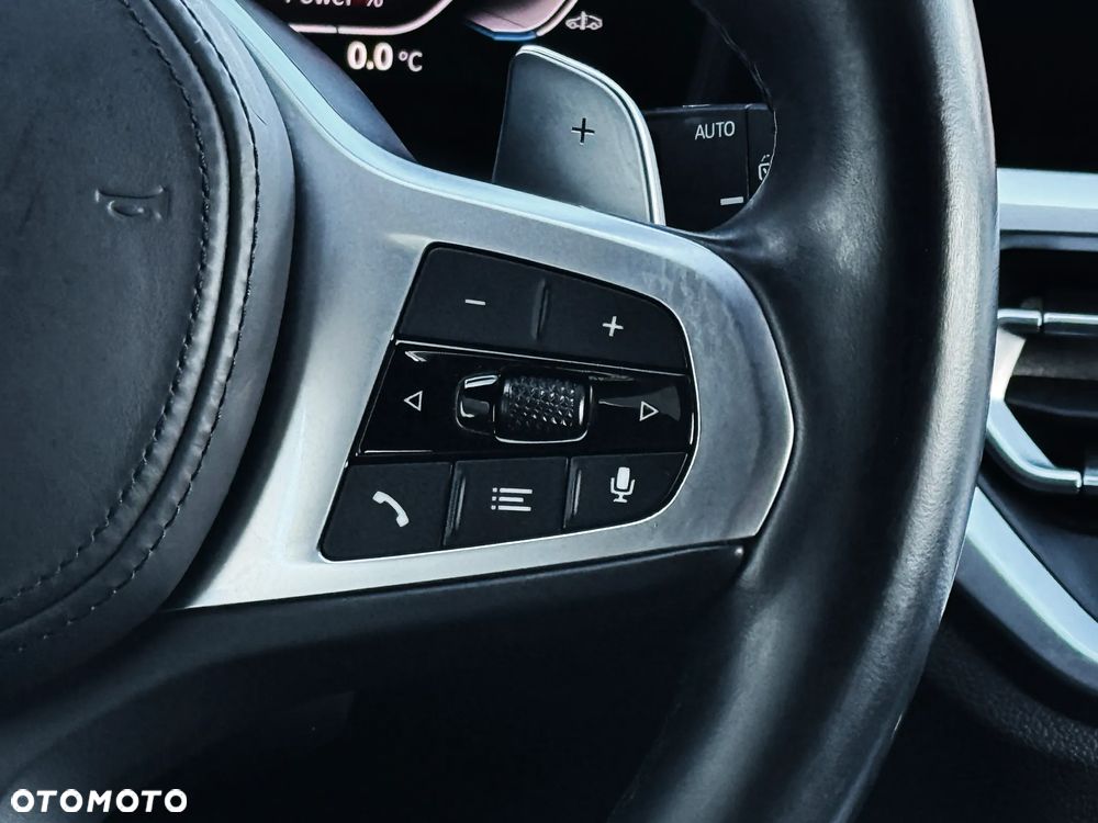 BMW Seria 3 M340i xDrive sport - 22