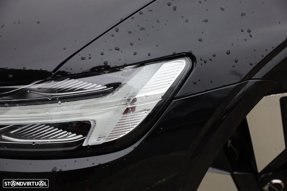 Volvo V60 2.0 T6 AWD TE Plus Dark - 32