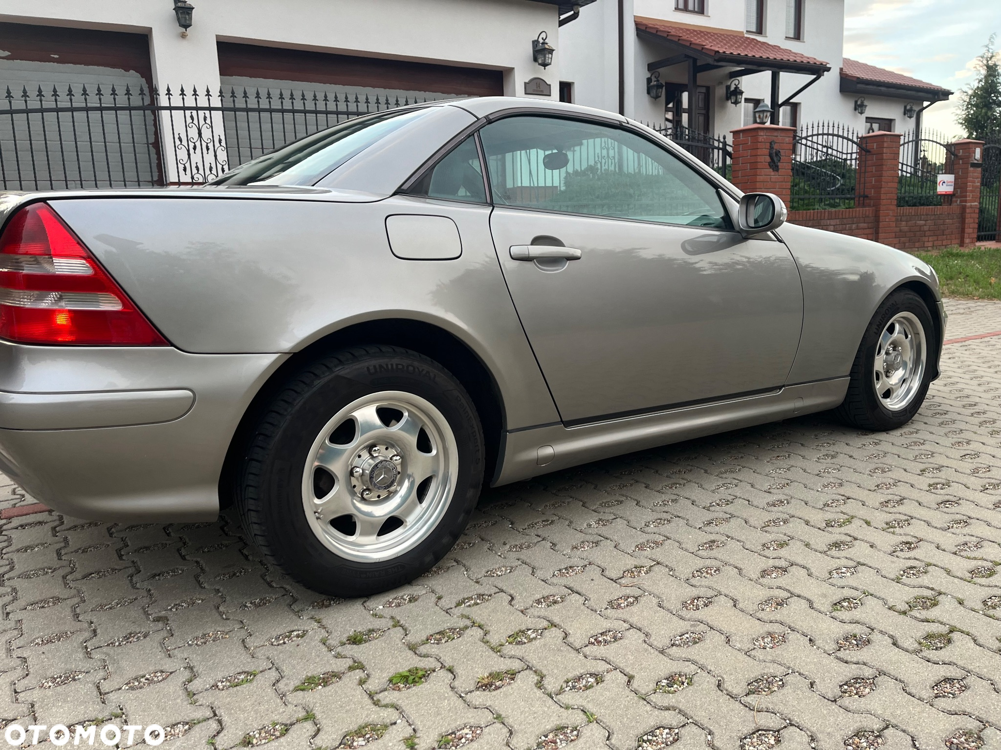 Mercedes-Benz SLK - 10