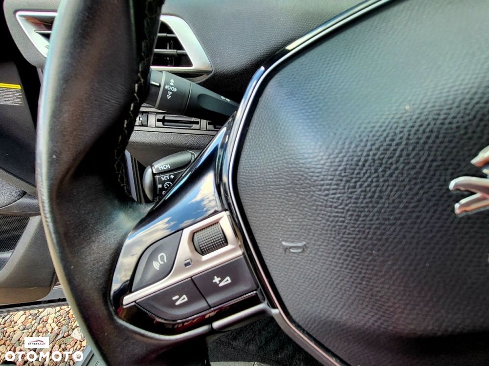 Peugeot 3008 - 24
