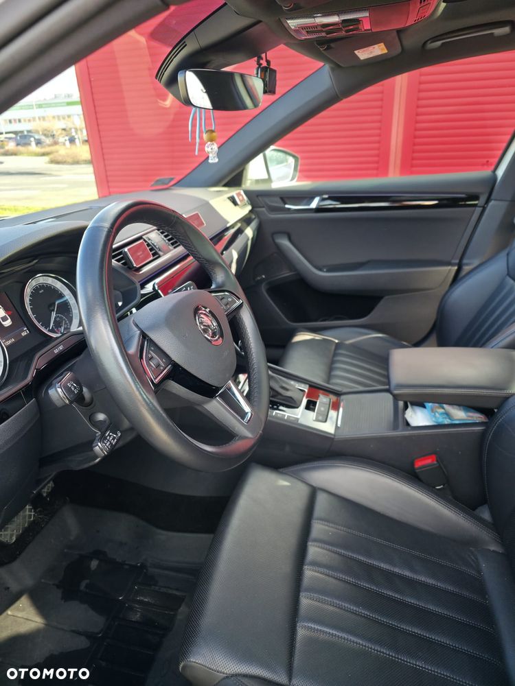 Skoda Superb 2.0 TSI 4x4 L&K DSG - 14