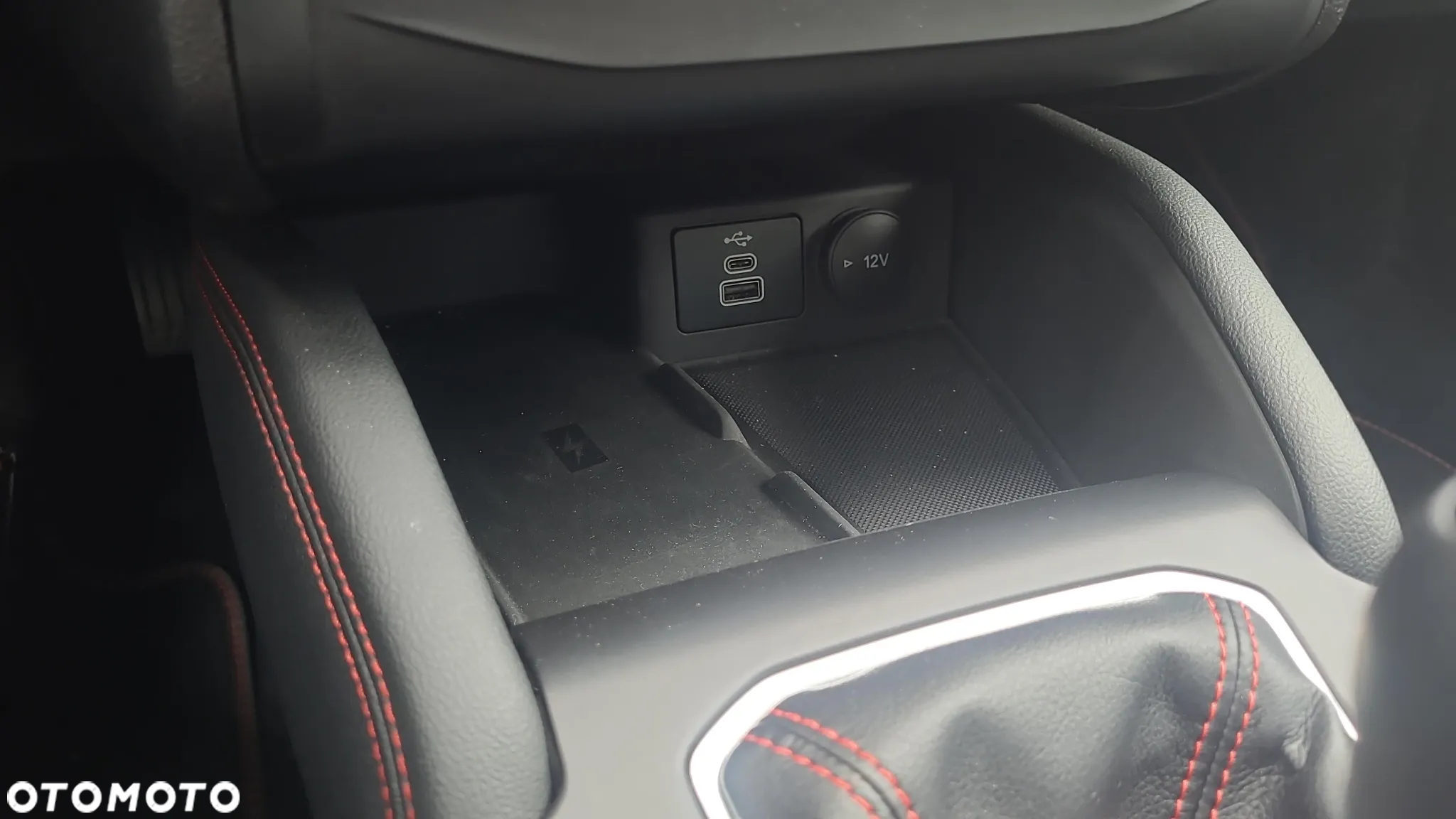 Ford Focus 1.0 EcoBoost mHEV ST-Line X - 24