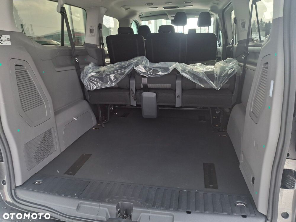 Volkswagen Caravelle - 26