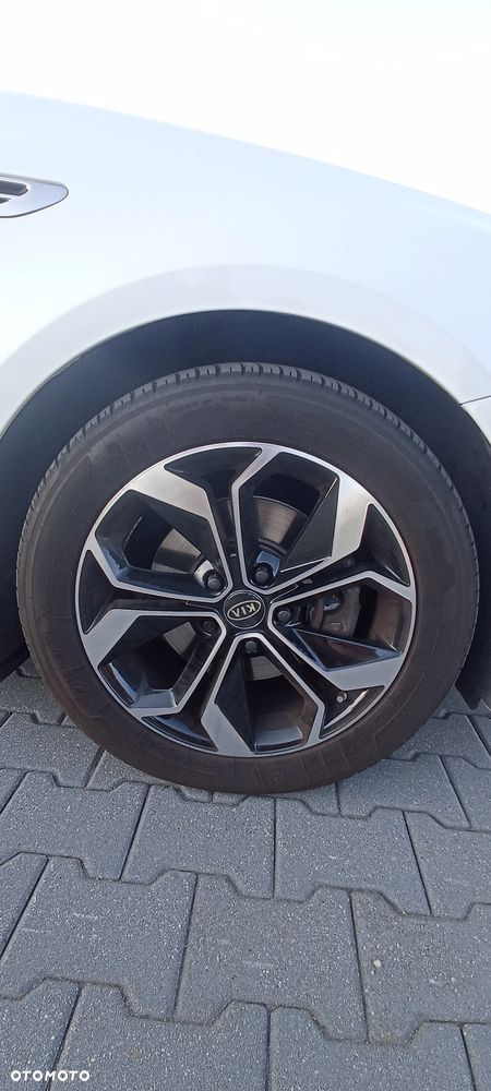Kia Optima 2.0 L - 6
