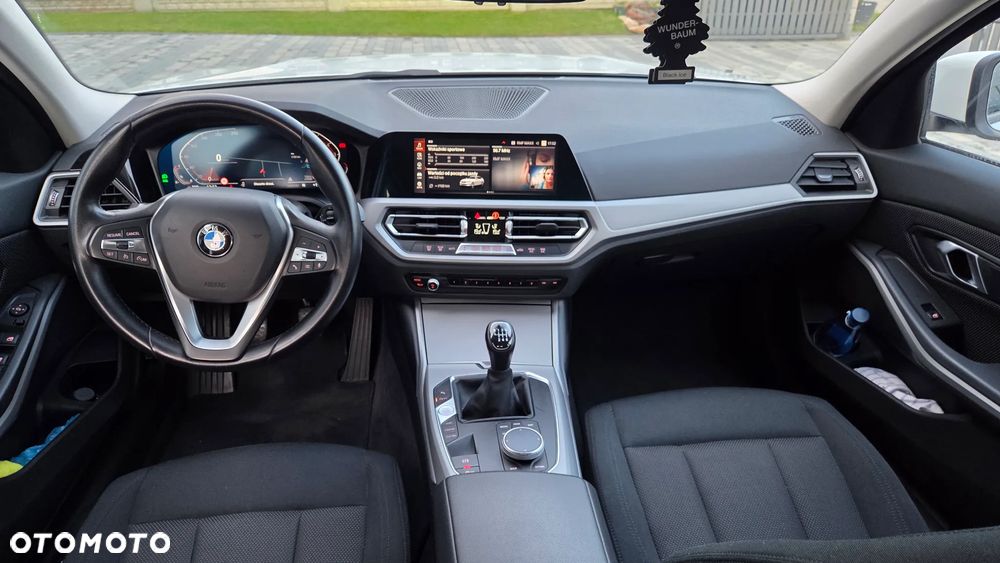 BMW Seria 3 318i Advantage - 8