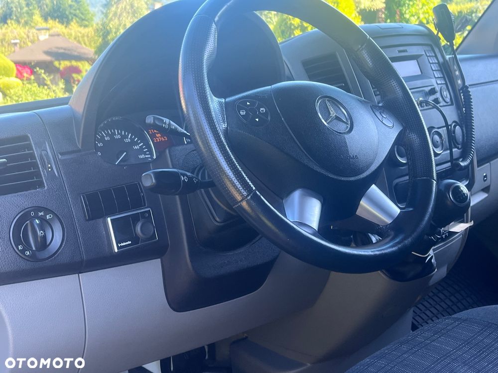 Mercedes-Benz Sprinter 319 - 6