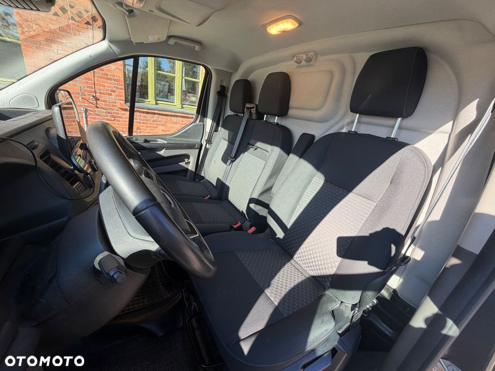 Ford Transit Custom - 11