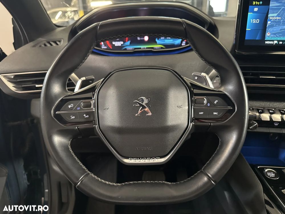 Peugeot 3008 - 16