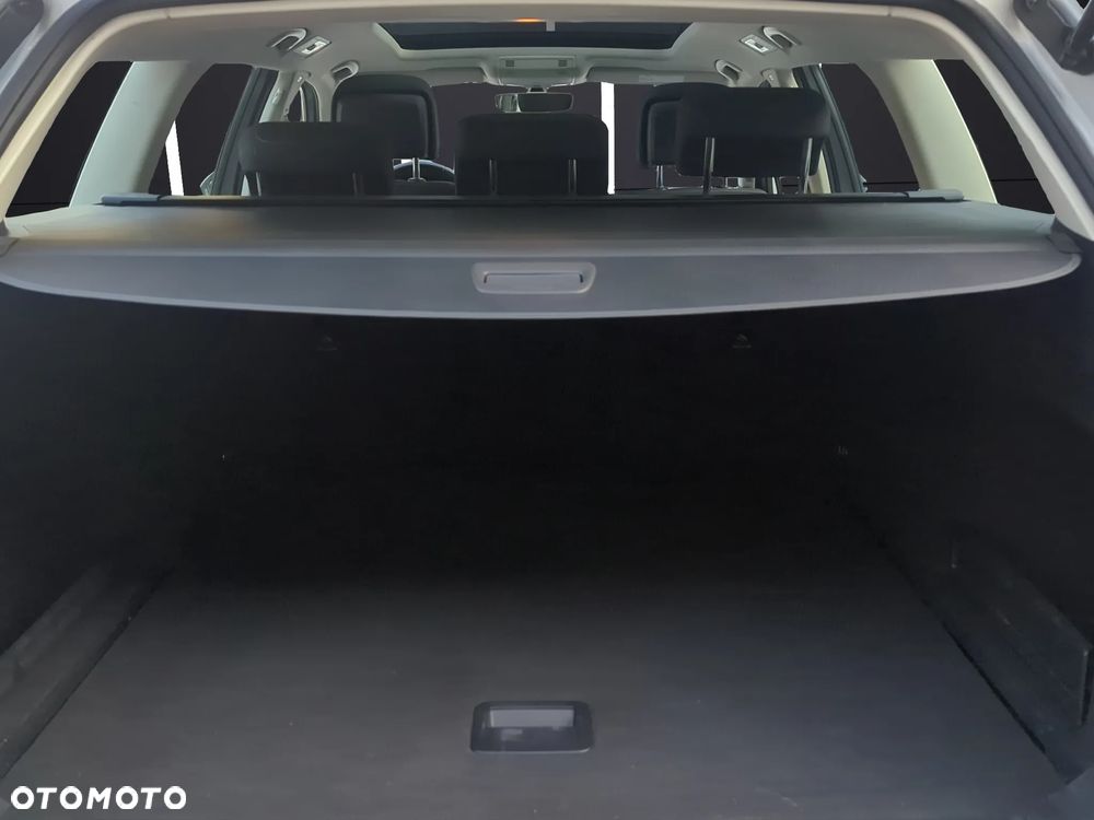 Volkswagen Passat - 28