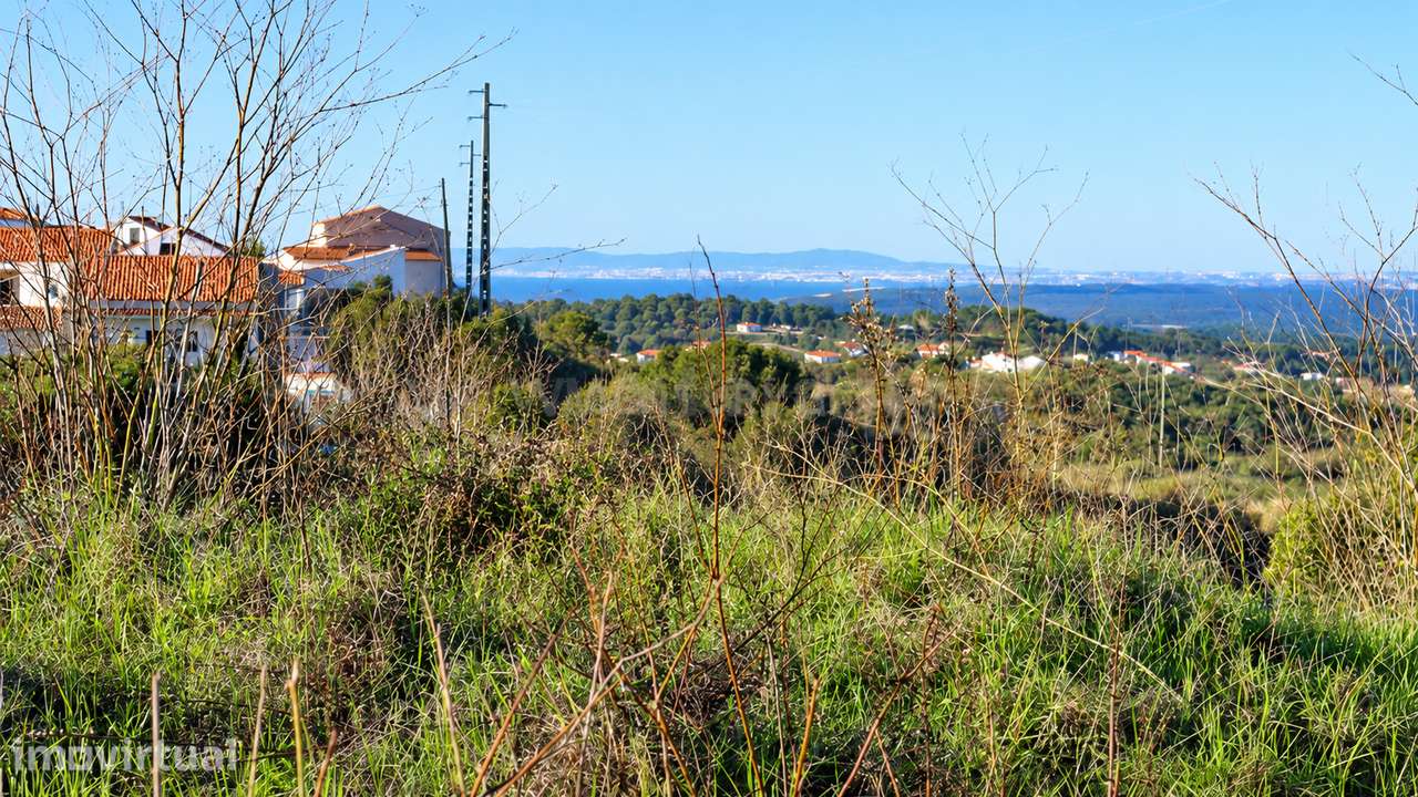 Terreno com 875 m² e potencial de construção — Zambujal, Sesimbra - Grande imagem: 4/25